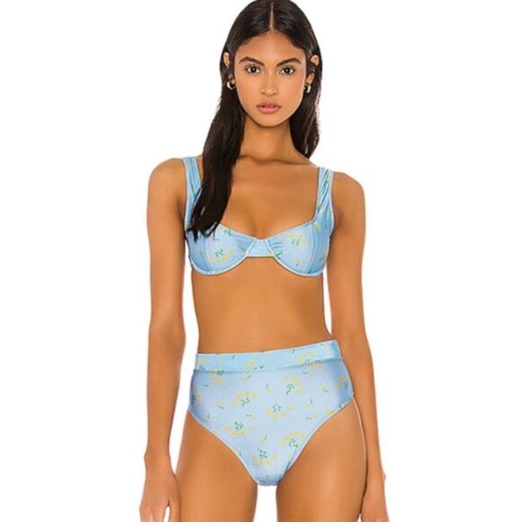 NWT Faithfull the Brand Floral Noma Bikini Top Size M - Picture 1 of 7